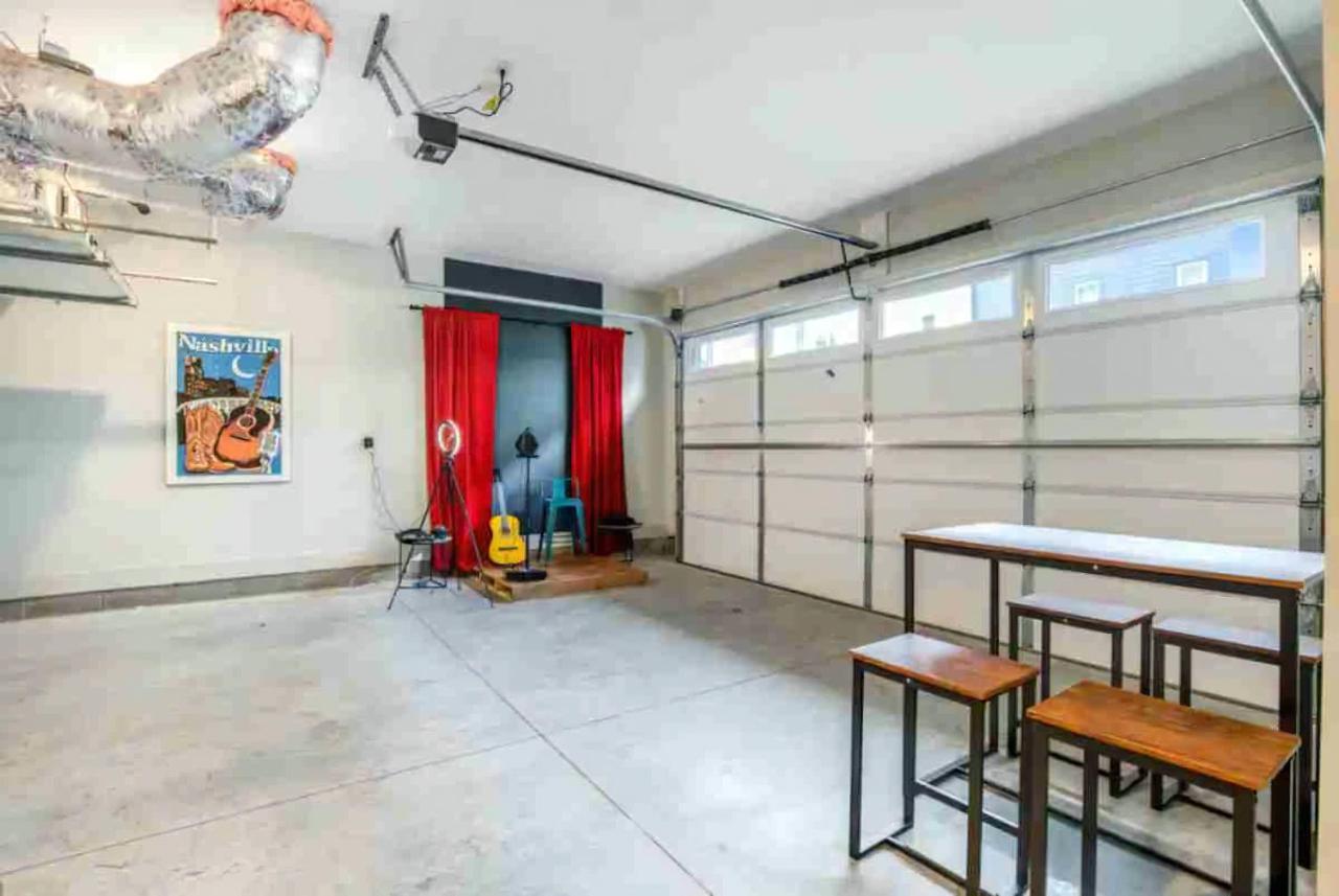 Rooftop Skyline View - Karaoke Stage - 4 Bedroom Nashville Exterior photo
