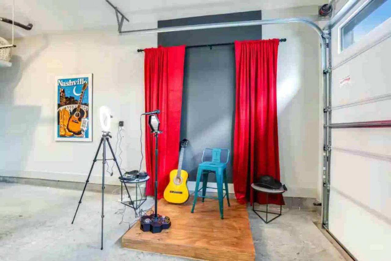 Rooftop Skyline View - Karaoke Stage - 4 Bedroom Nashville Exterior photo